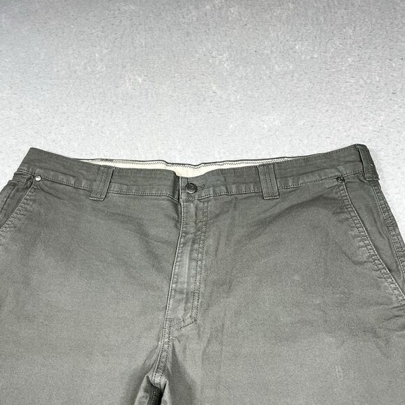 Columbia Shorts Mens Size 40 Green Flat Front Zipper Pockets Inseam 9 in - Picture 2 of 12